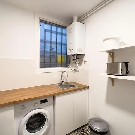 Bebarceloner Eixample - 3 Bedrooms Appartamento *